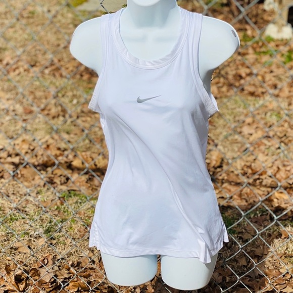Nike Tops - Women’s White Nike Cutout Back Tank Size Small
